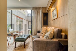 TV - Rooftop - in Roma Norte (Mexico City)