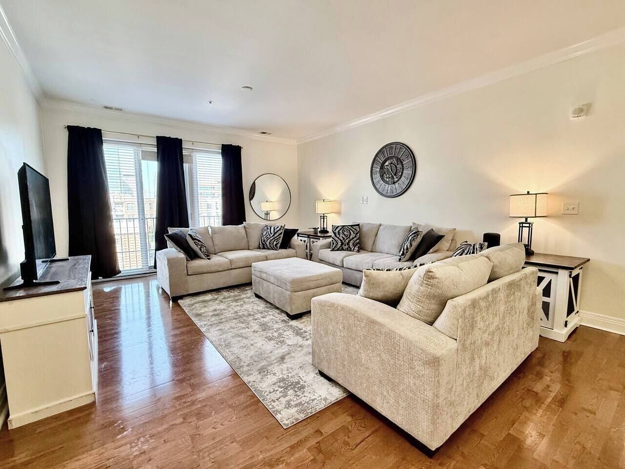 Elaborate Downtown Suite For 6 With Fireplace/view - Indianápolis, IN