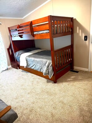 4 Schlafzimmer, kostenloses WLAN, Bettwäsche