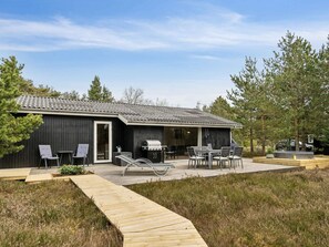 Rumah | Tempat makan outdoor
