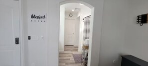 Interior - The Pool House (Mesa)