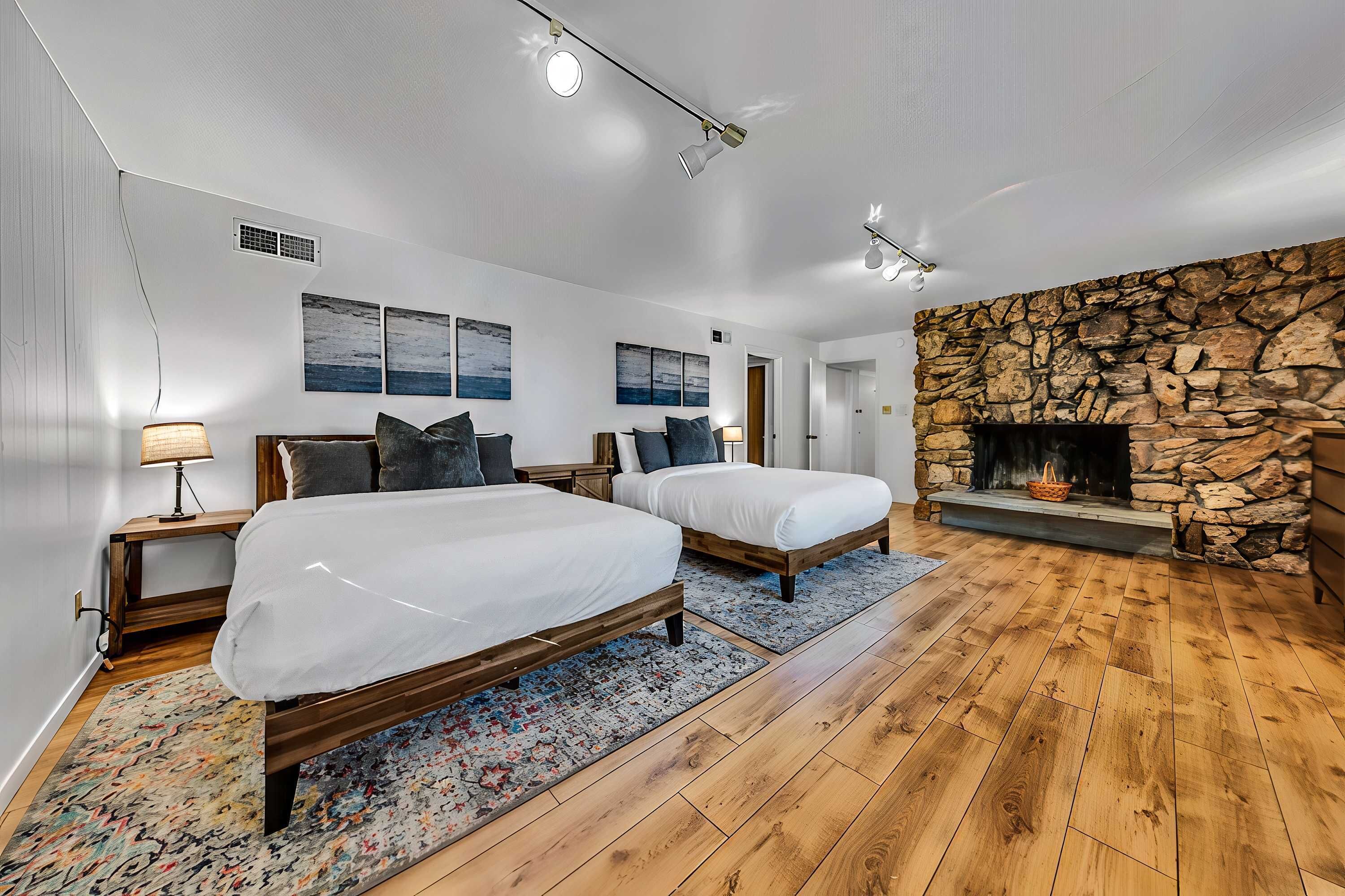 6 عدّة غرف نوم ومكتب وسرير سفر وواي فاي