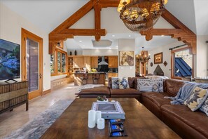 TV, fireplace - Mountain Village Retreat w/ Hot Tub, Sauna & Views (Mountain Village)