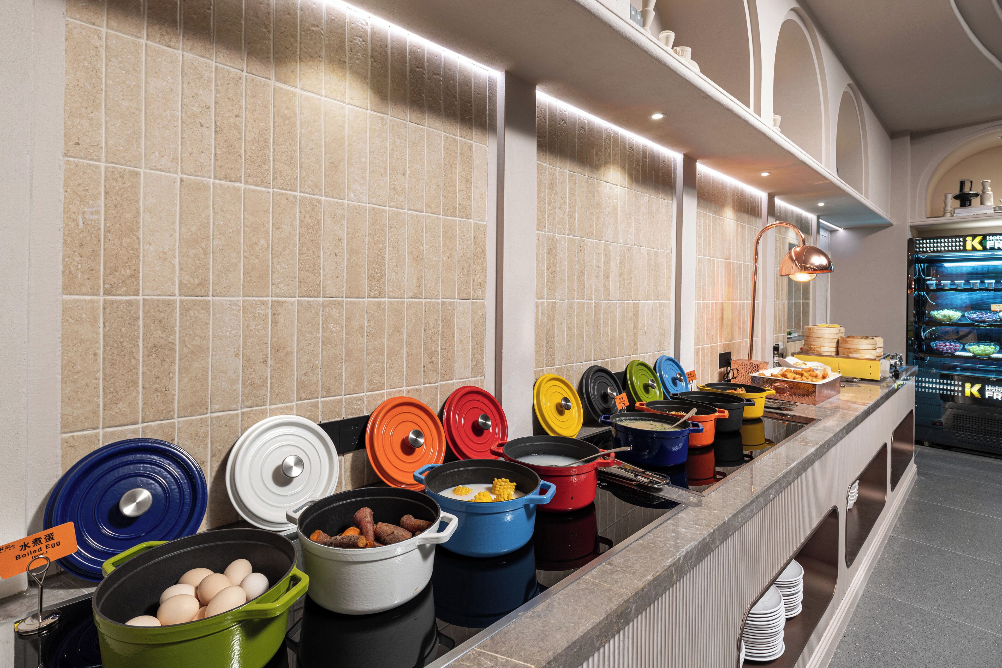 每日供应自助式早餐（每人 CNY 38）