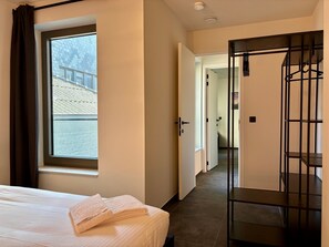 2 habitaciones, cuna de viaje, wifi y ropa de cama