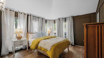 3 bedrooms, WiFi, bed sheets