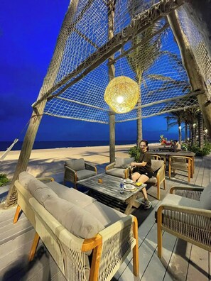 Beach nearby, white sand, beach shuttle