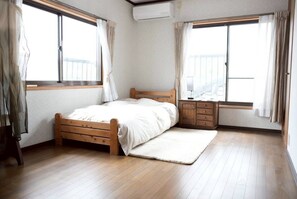 4 間睡房、熨斗/熨衫板、免費 Wi-Fi、床單