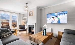 Fireplace - Rosael 4 (Les Belleville)