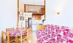 Interior - Holiday Home in La Rosiere by Ski Slopes (Montvalezan)
