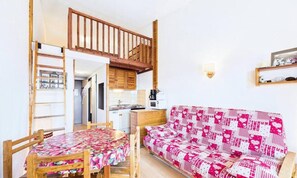 Living area - Holiday Home in La Rosiere by Ski Slopes (Montvalezan)