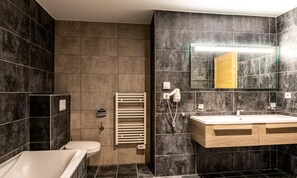 Apartment | Bathroom
