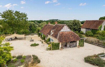 Spacious Chateau With Garden in the Loire Valley
