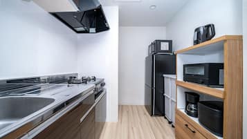 Fridge, microwave, stovetop, rice cooker