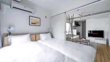 Iron/ironing board, free WiFi