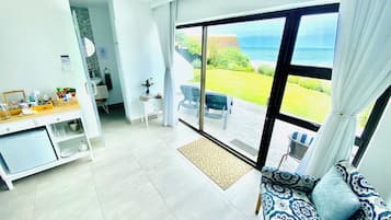 Deluxe Double or Twin Room, Refrigerator, Sea View | Beach/ocean view