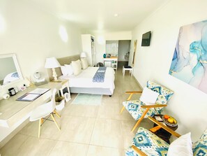 舒适双人房或双床房, 海景, 临海 | 办公桌、笔记本电脑工作区、免费 WiFi