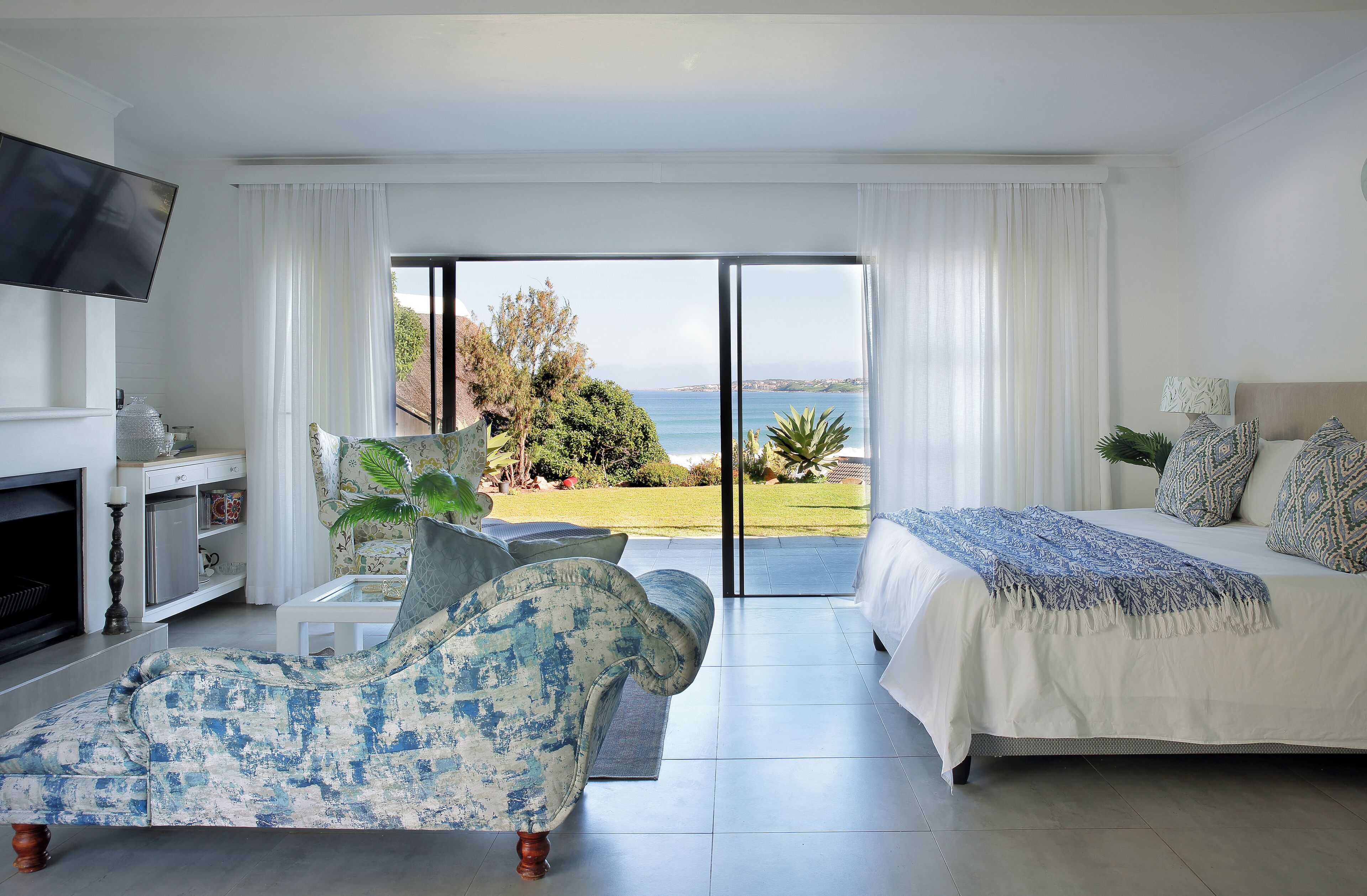 Phòng đôi Superior, quang cảnh biển, đối diện biển | Bàn, khu vực làm việc phù hợp cho laptop 