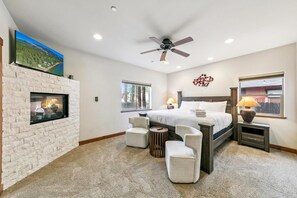 4 bedrooms, iron/ironing board, travel cot, free WiFi