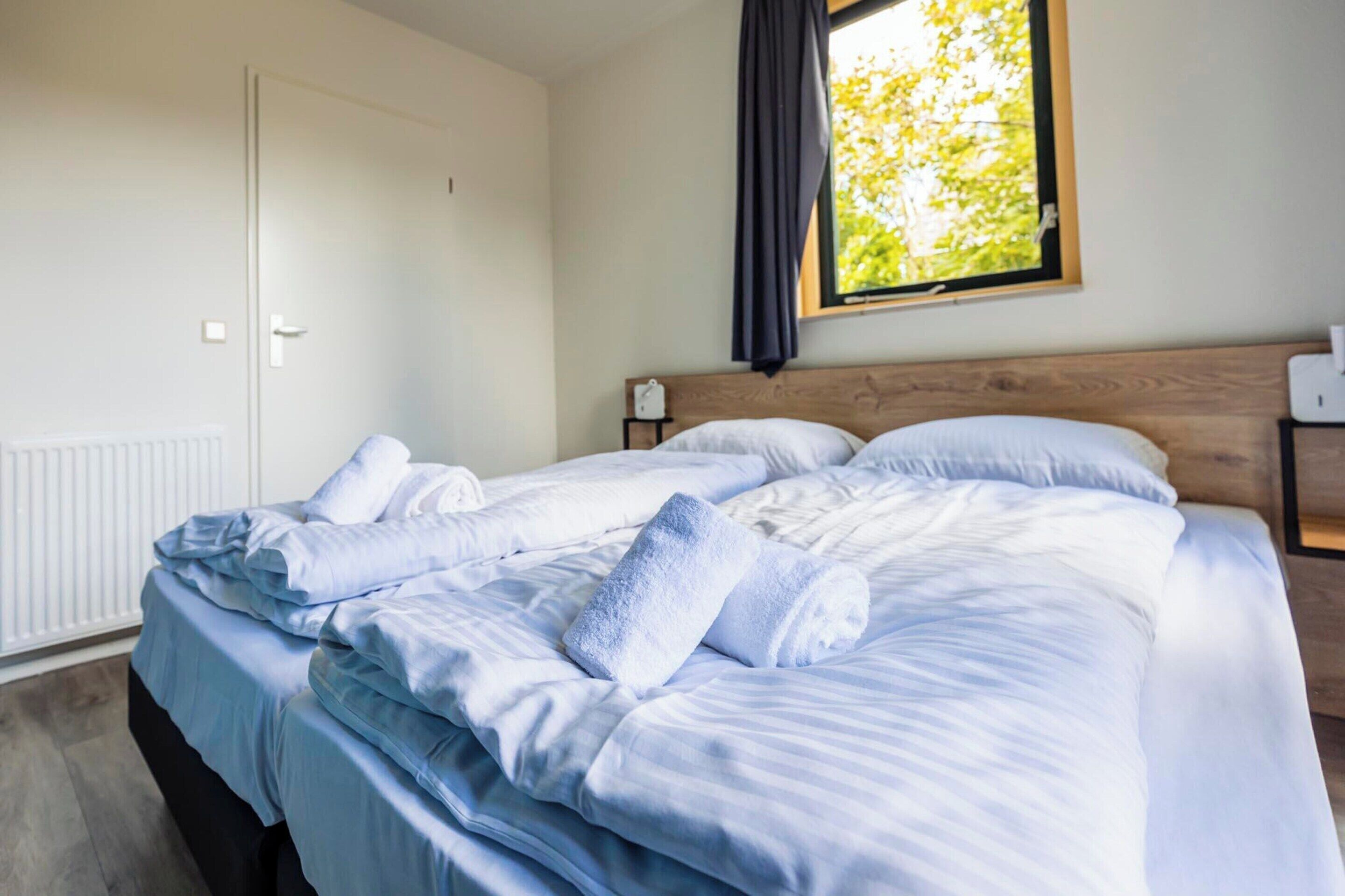 3 bedrooms, individually furnished, bed sheets