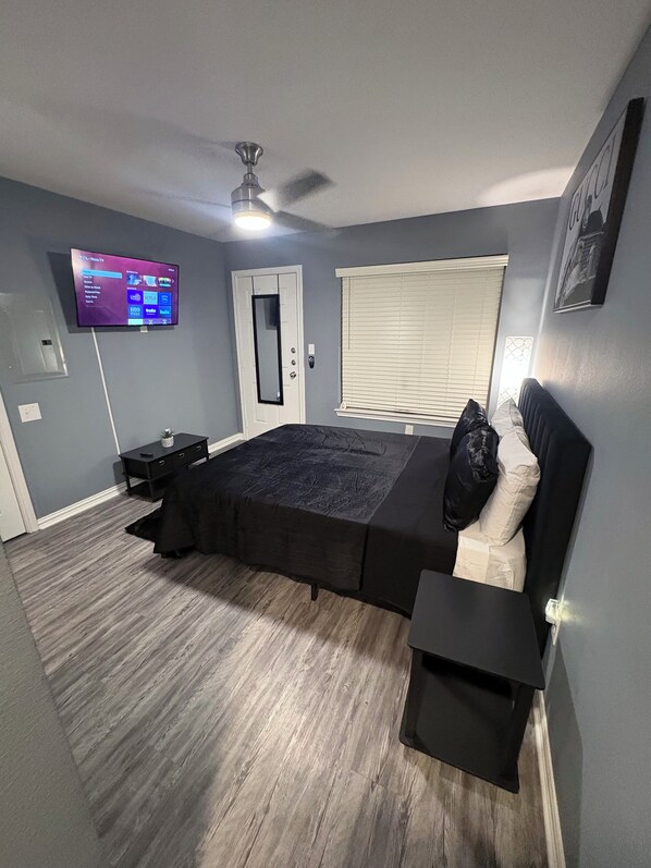 1 bedroom, iron/ironing board, WiFi, bed sheets