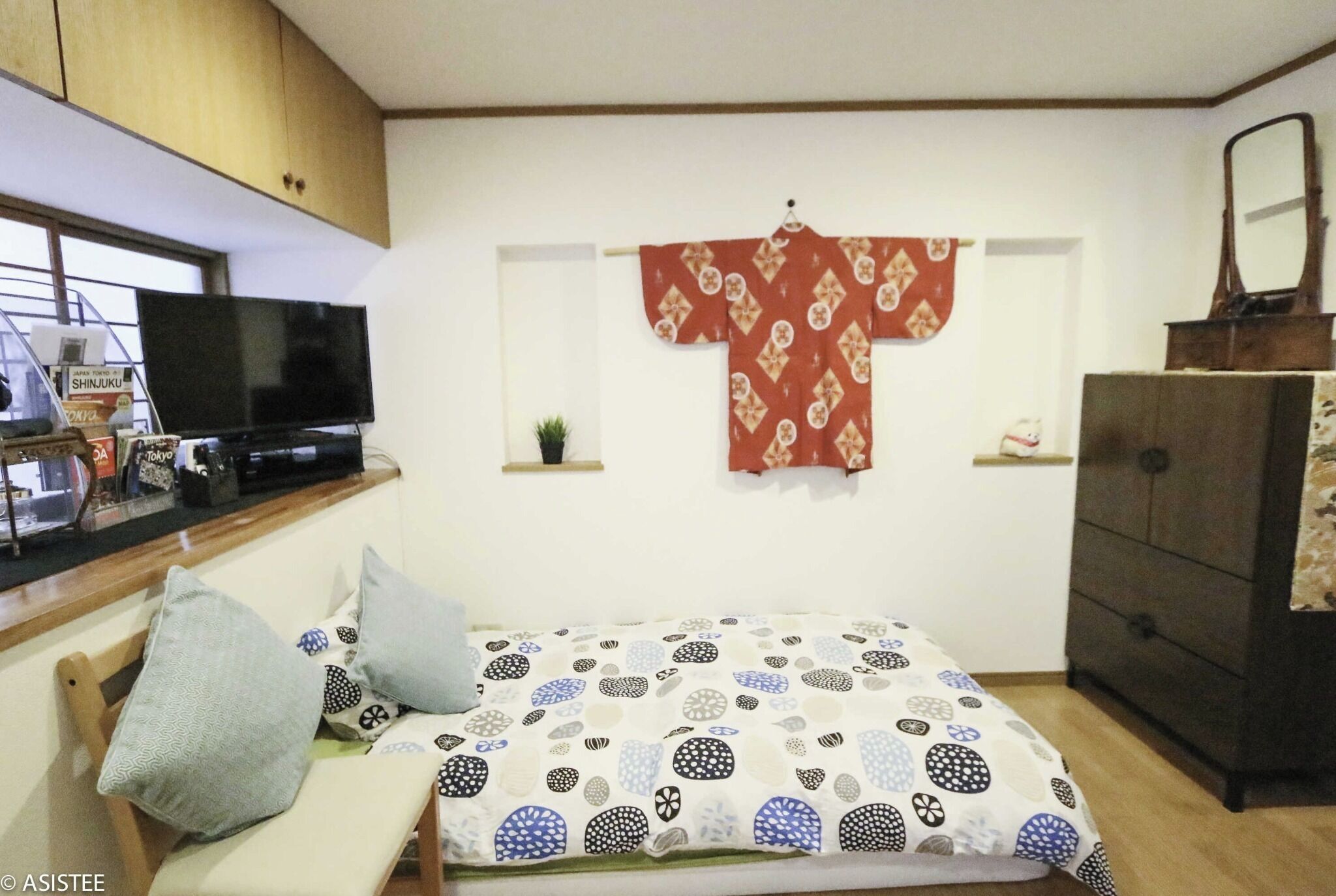 2 bedrooms, desk, iron/ironing board, free WiFi