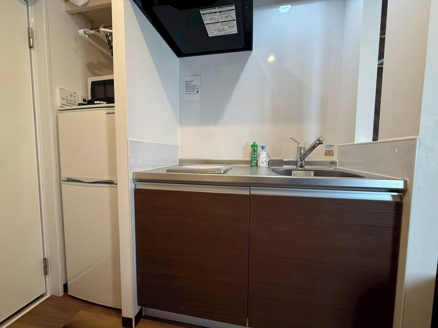 雪櫃、微波爐、爐具、廚房用具/餐具/器皿