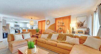 Spacious 4-bedroom house in fabulous Bullhead City with AC