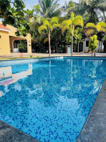 Countryside 3-Bedroom Family Villa with Nature Trails & Modern Comfort