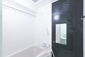 Séchoir à cheveux, serviettes fournies