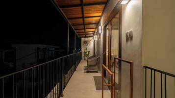 Vila, 4 kamar tidur, Bebas Asap Rokok, kolam renang pribadi | Balkon