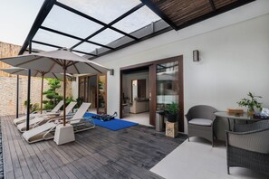 Sun deck - Hazel Villa Jimbaran (Jimbaran)