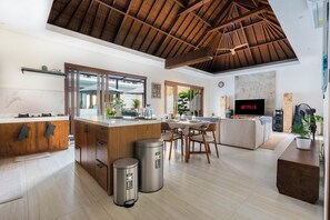 Villa, 4 Schlafzimmer, Nichtraucher, eigener Pool | Eigene Küche