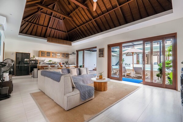 Villa, 4 Schlafzimmer, Nichtraucher, eigener Pool | Wohnbereich