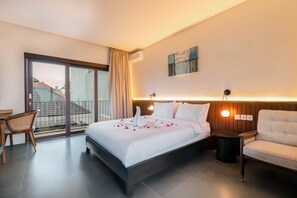 Huvila, 4 makuuhuonetta, tupakointi kielletty, yksityinen uima-allas