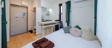 1 bedroom, free WiFi, bed sheets