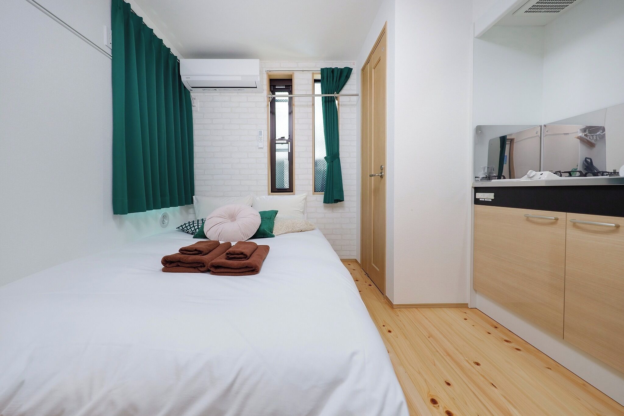 1 soverom, wi-fi (inkludert) og sengetøy