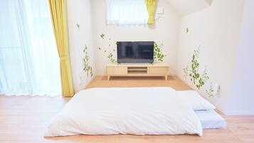 1 bedroom, free WiFi, bed sheets