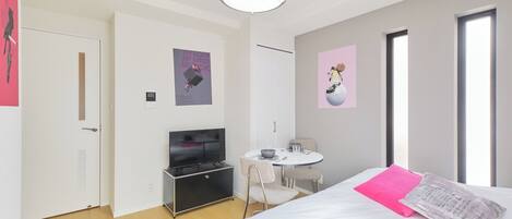 1 soverom, wi-fi (inkludert) og sengetøy