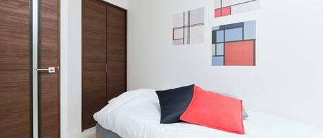 1 bedroom, free WiFi, bed sheets