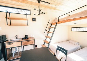 1 bedroom, desk, free WiFi