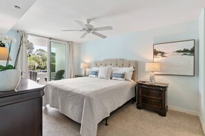 Iron/ironing board, free WiFi, bed sheets - Beachfront | Pool | Hot Tub | Balcony | Elevator | Beach Chairs | Covered Parking (St. Simons Island)