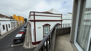 Property grounds - GuestReady - Gaveto de Lisboa - Room 5 (Ponta Delgada)