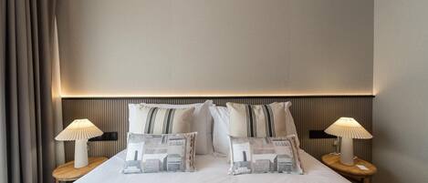 1 makuuhuone, työpöytä, internet, vuodevaatteet