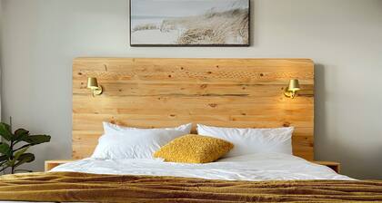 Silver Veil Suite•King Bed•Wifi•Self Checkin•New Built•Minutes from Golf Course