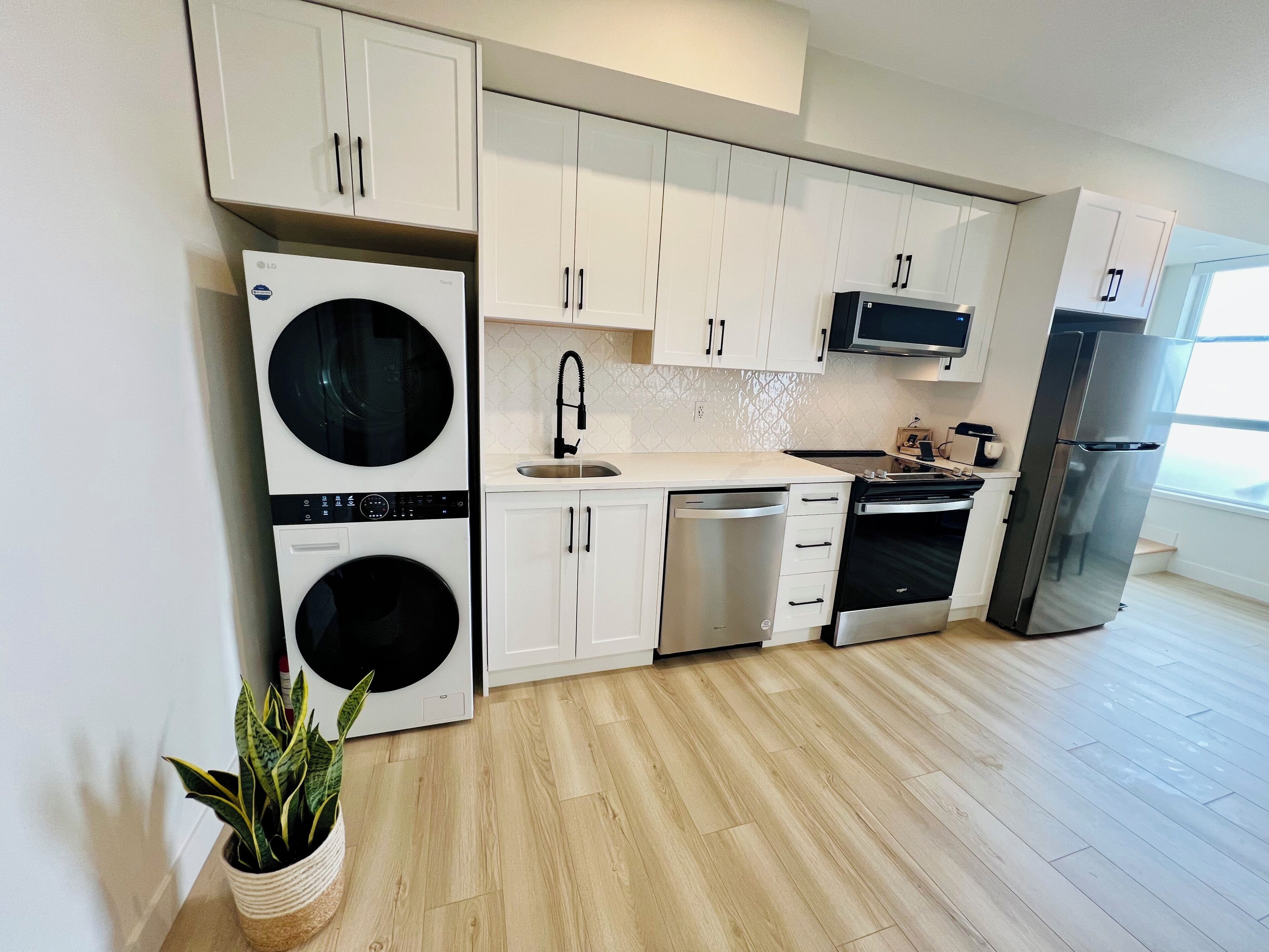 Microwave, oven, stovetop, dishwasher