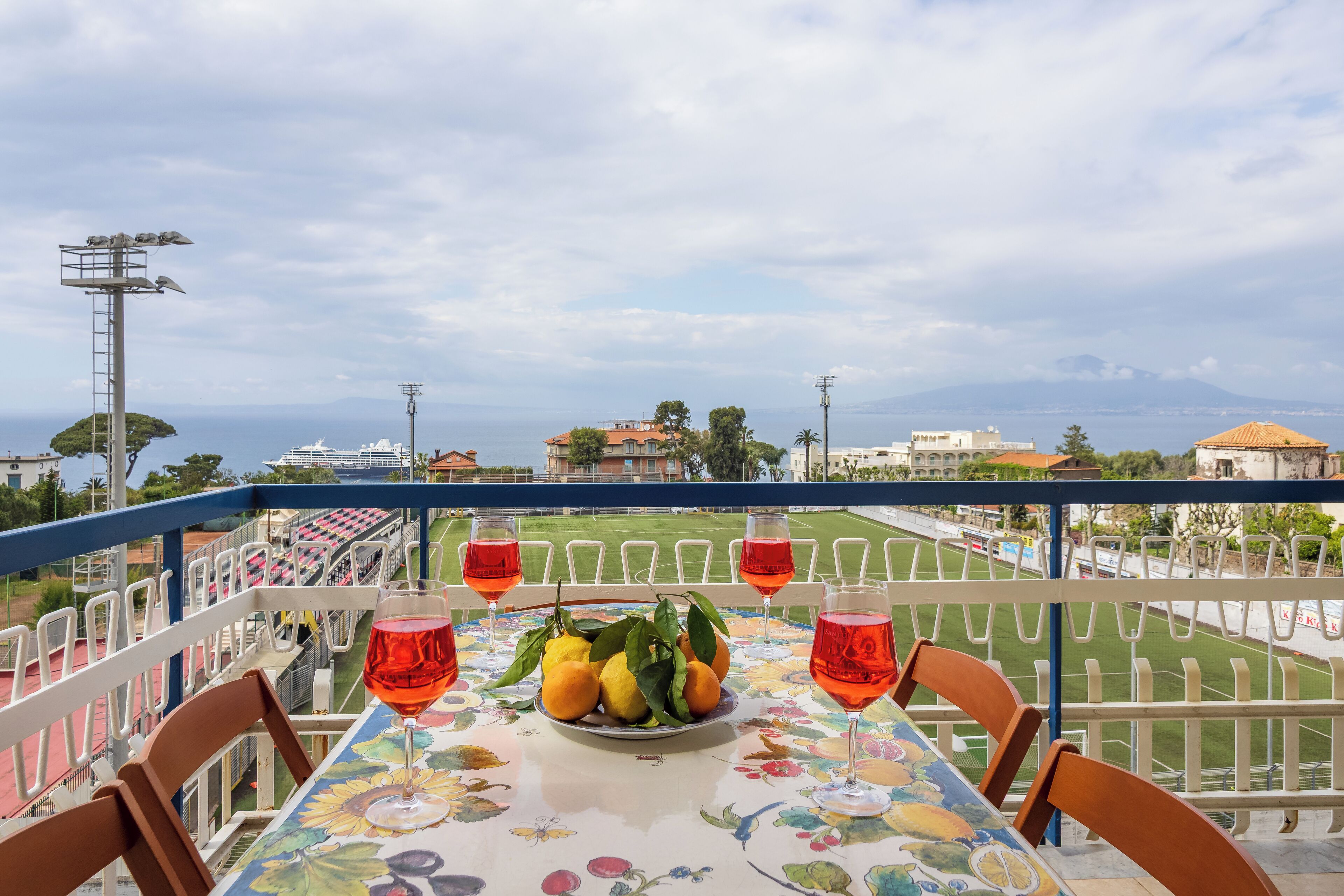 Panorama appartement, balkon, uitzicht op zee | Uitzicht op het water