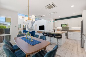 Dining - Designer Palm Springs Retreat | Private Spool · Mtn Views · 3BR · Pets Welcome (Palm Springs)