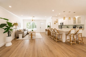 Interior - Spacious Designer 4BR Pool Home Near Beach | BBQ & Games (Fort Lauderdale)