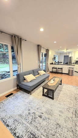 Living area. Peaceful and Spacious Room with shared kitchen and bathroom in North Vancouver